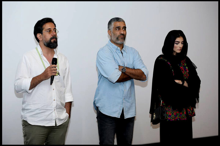 آی تیکت نیوز - سومین اکران مردمی فیلم‌ سینمایی «بی‌مادر» با پژمان جمشیدی