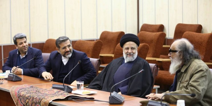 آی تیکت نیوز - دیدار رئیس جمهور با هیئت انتخاب جشنواره فیلم فجر؛ هزینه در سینما سرمایه‌گذاری است
